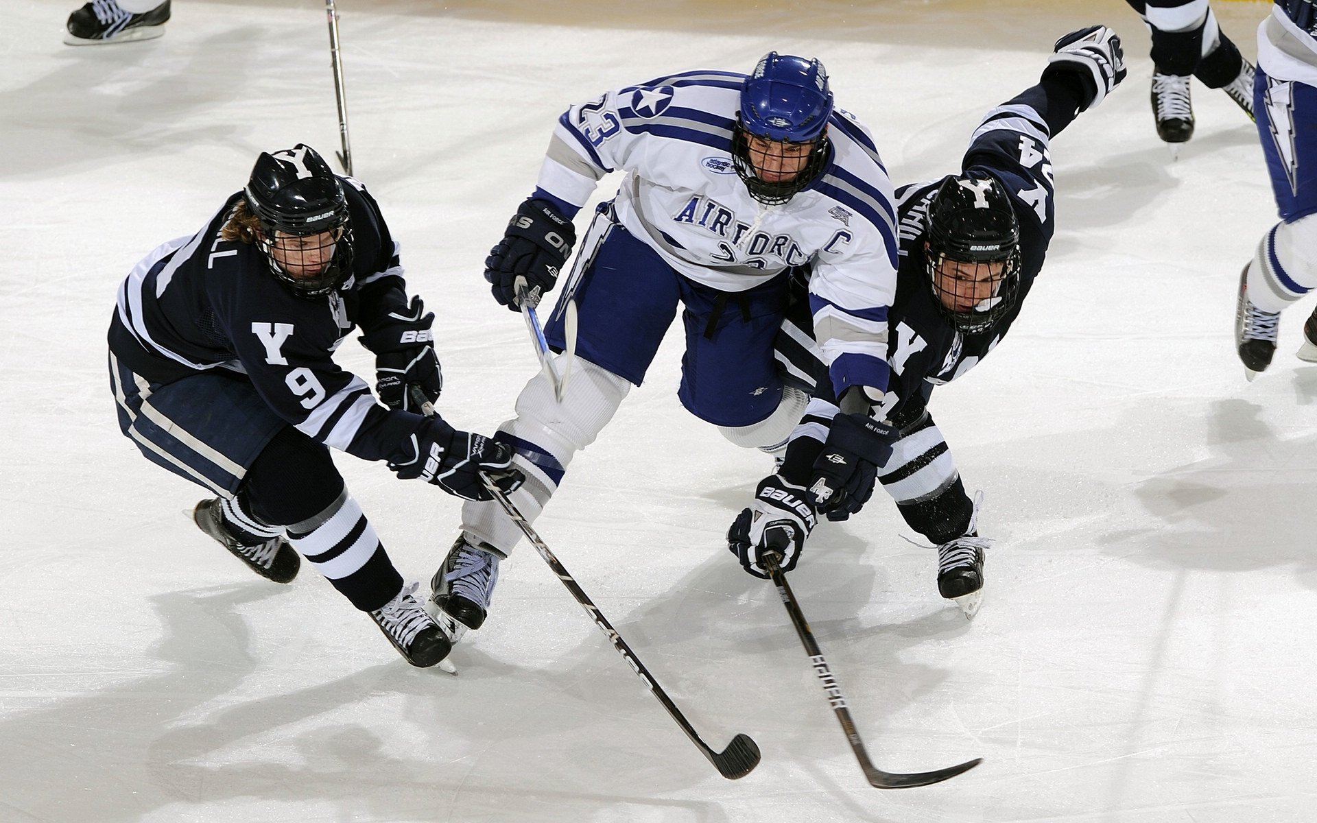 橄榄球运动进入体教融合新阶段,橄榄球身体训练